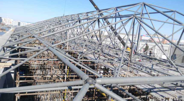 岑溪细数网架装配中抉择应用钢结构对室第的优势